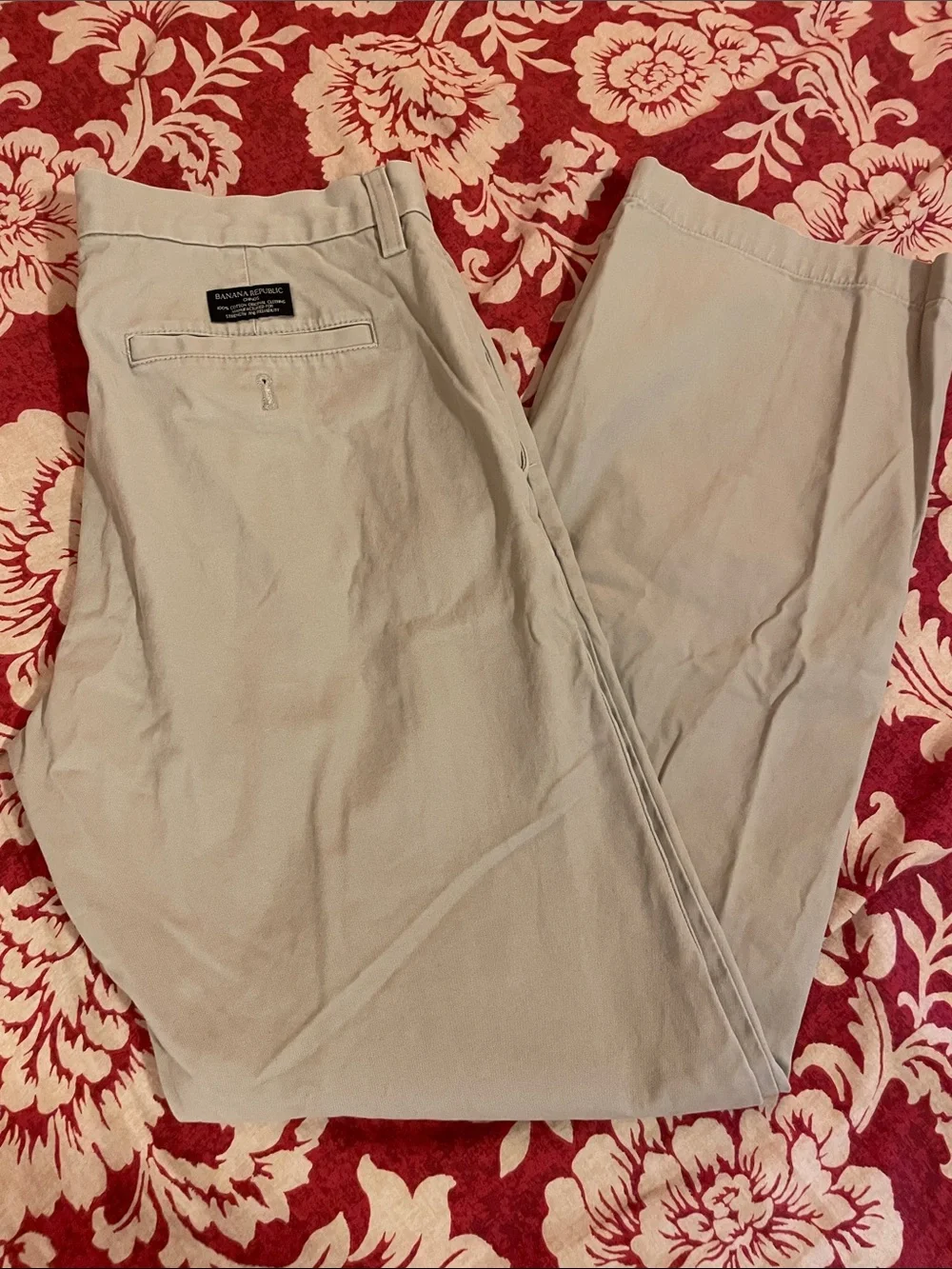Banana Republic Men’s Beige Chino Pants